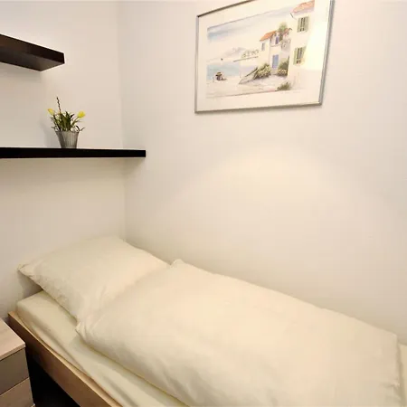 Apartman Trelleborgallee, 128 Lübeck